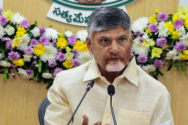 CM Chandrababu aims to ensure ₹1 lakh income per acre for farmers by expanding horticulture with crops like cocoa and oil palm across AP.