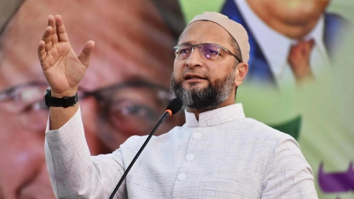 Asaduddin Owaisi urged Chandrababu to retire from politics and let Lokesh take charge, during a public meeting in Adoni.